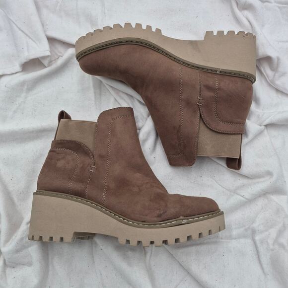 New DV by Dolce Vita Rielle Lug Sole Chelsea Boot Beige Women size 7 - Picture 5 of 8